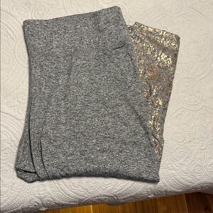Livi Active Charcoal Heather Leggings with Rose Gold Sequin Ankles 7/8 length